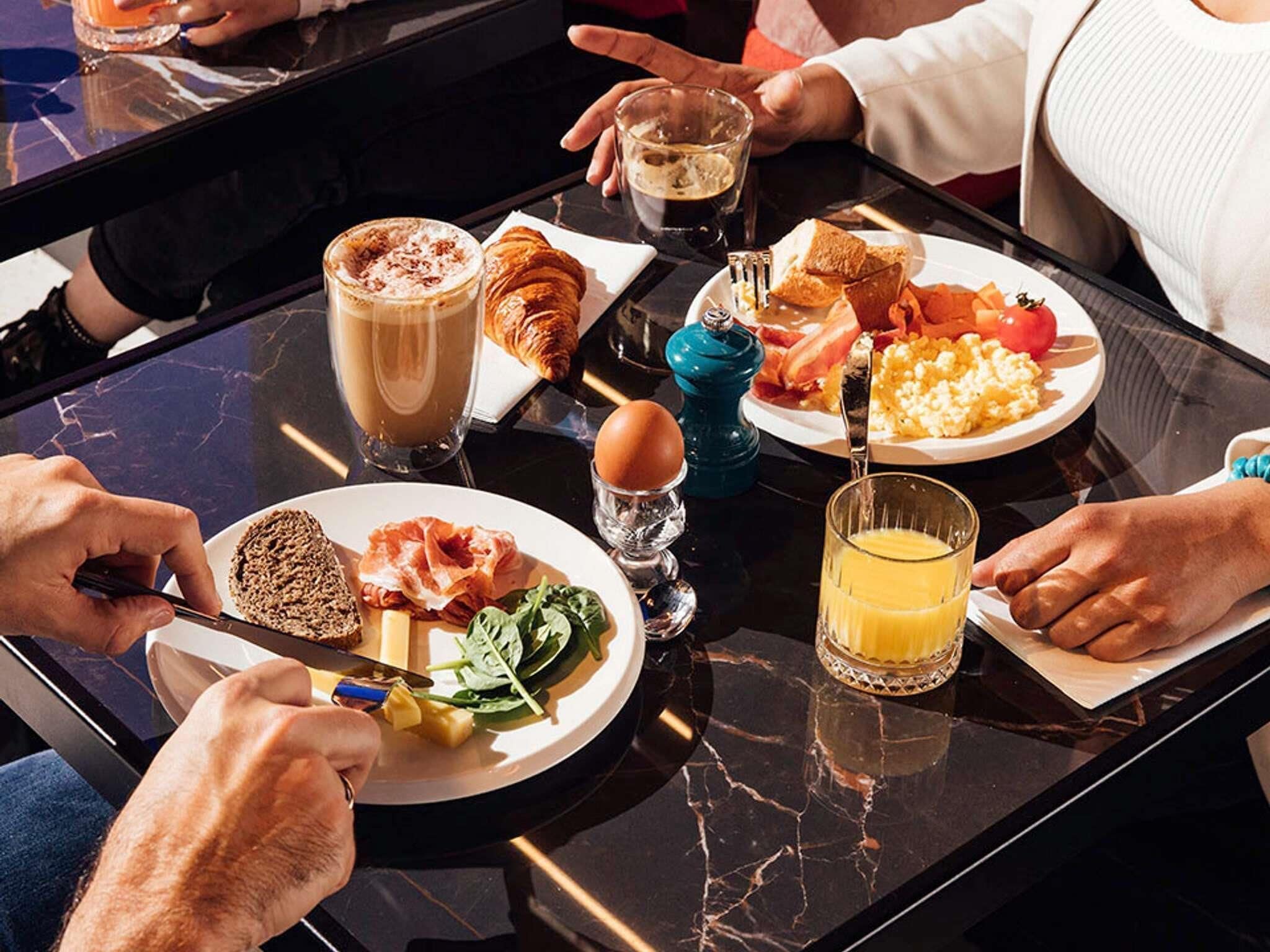 Se ofrece un desayuno a la carta entre semana (por un coste adicional)