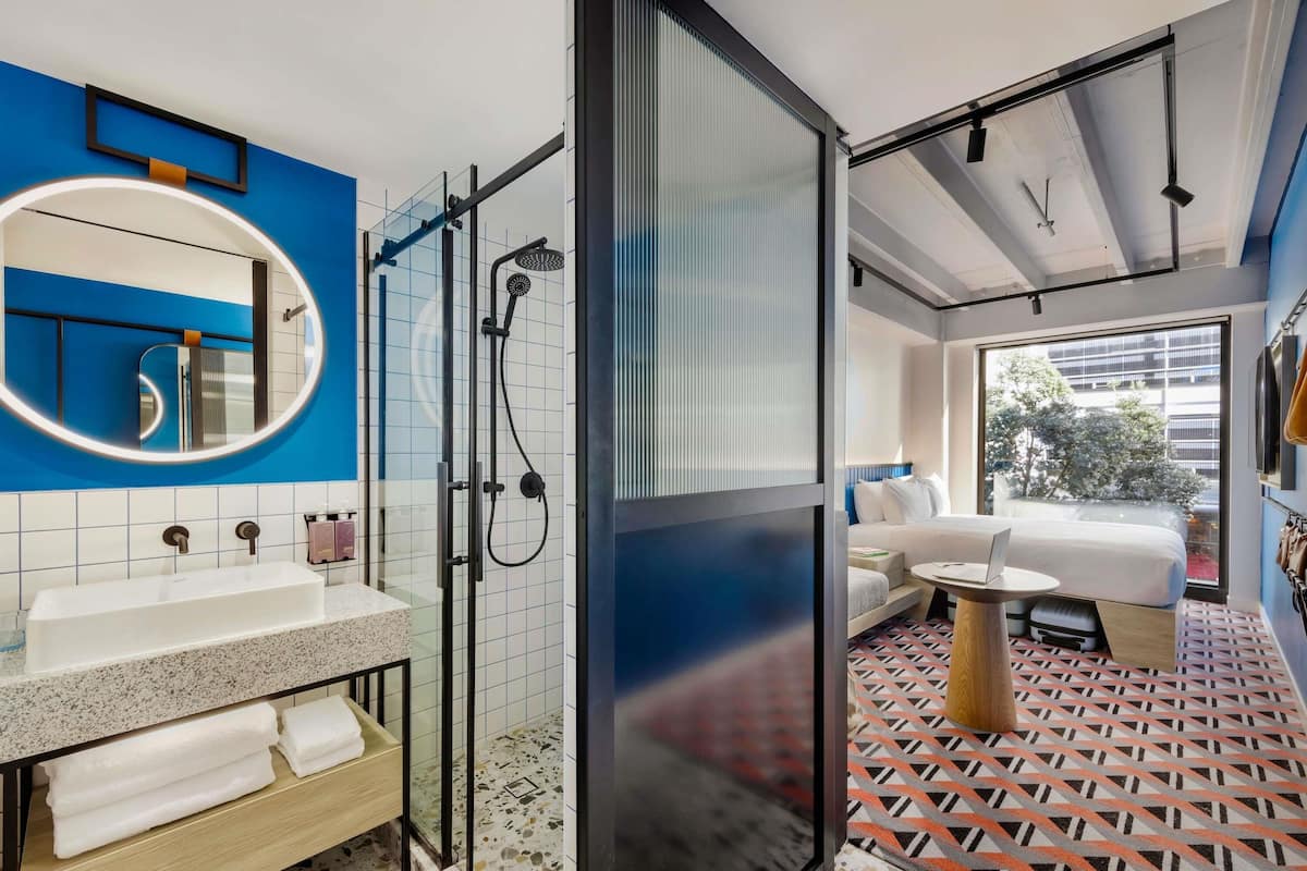 Room, 1 Queen Bed, City View (Tribe Extra)