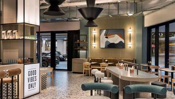 Habitación, 1 cama de matrimonio, vistas a la ciudad (Tribe Extra) | Exterior