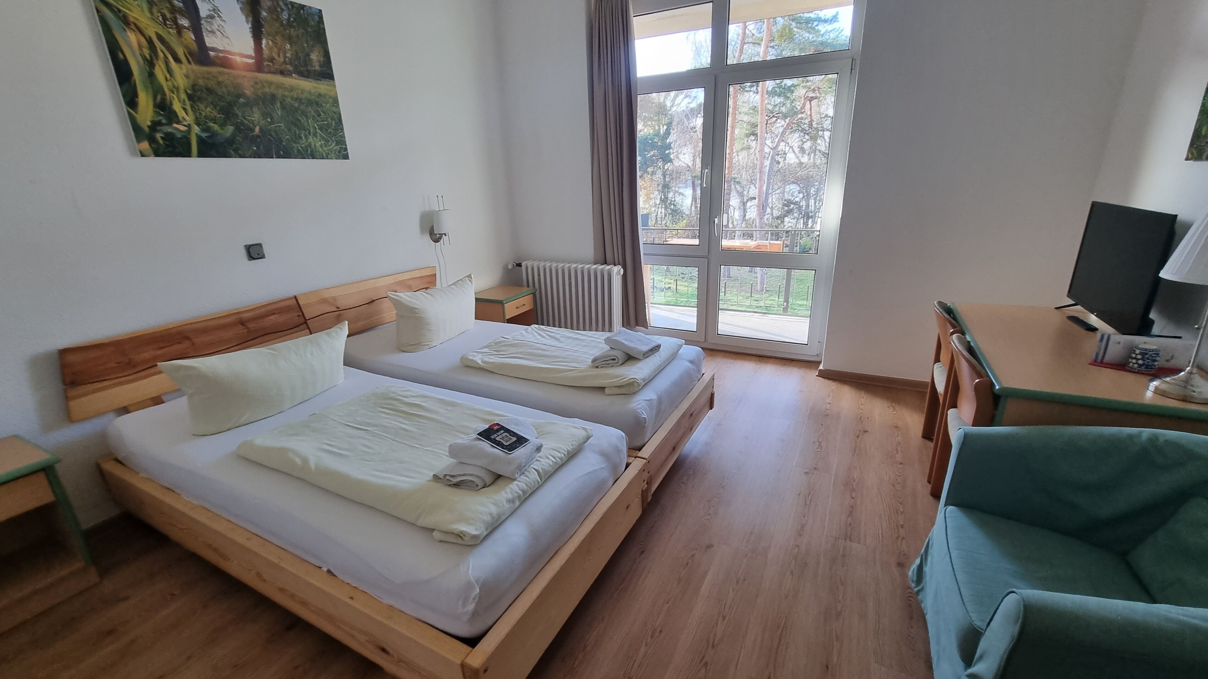 Laptop workspace, free WiFi, bed sheets