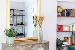 Departamento, 1 habitación | Ćrea de sala de estar | Televisión LCD