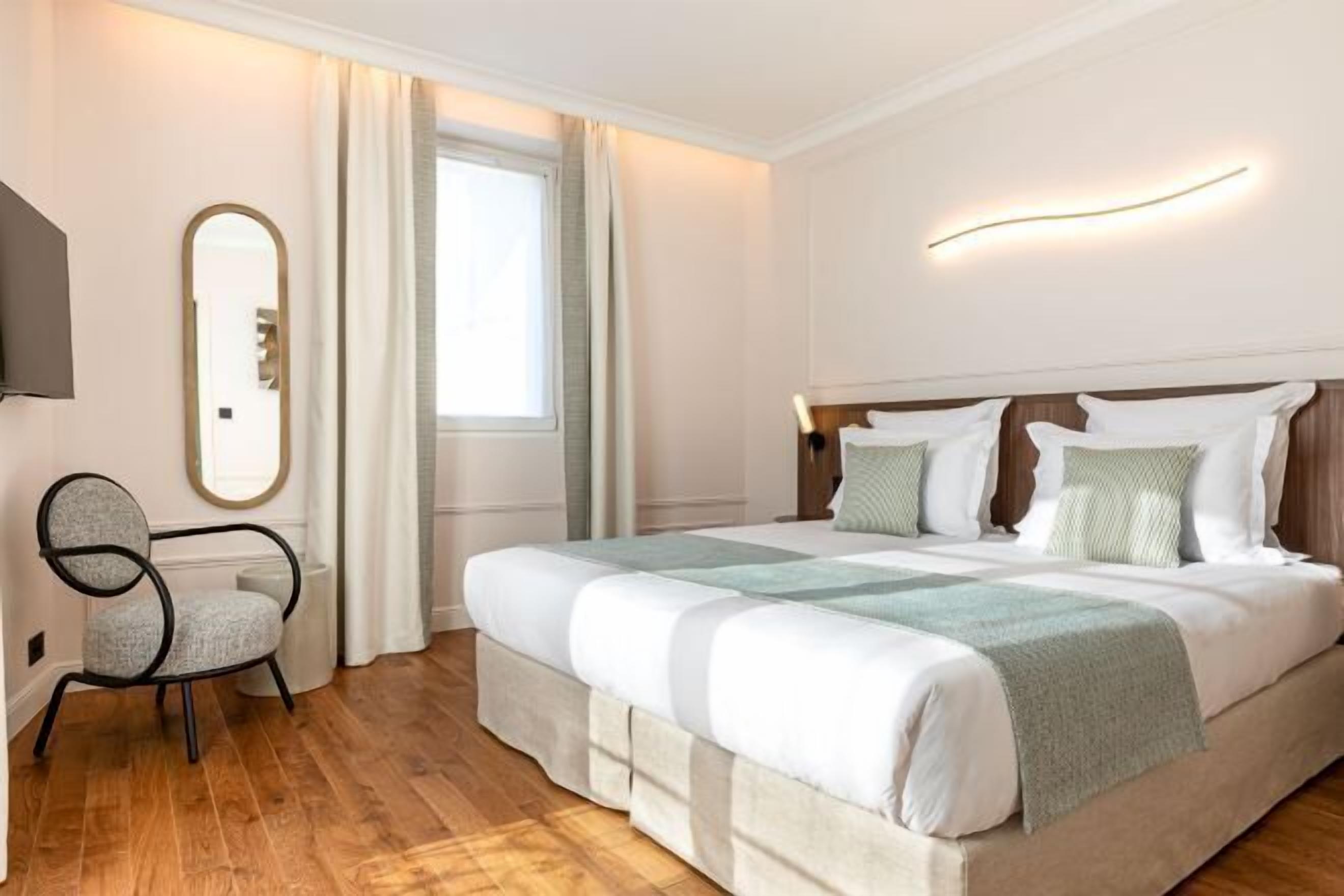 In-room safe, blackout curtains, soundproofing, iron/ironing board