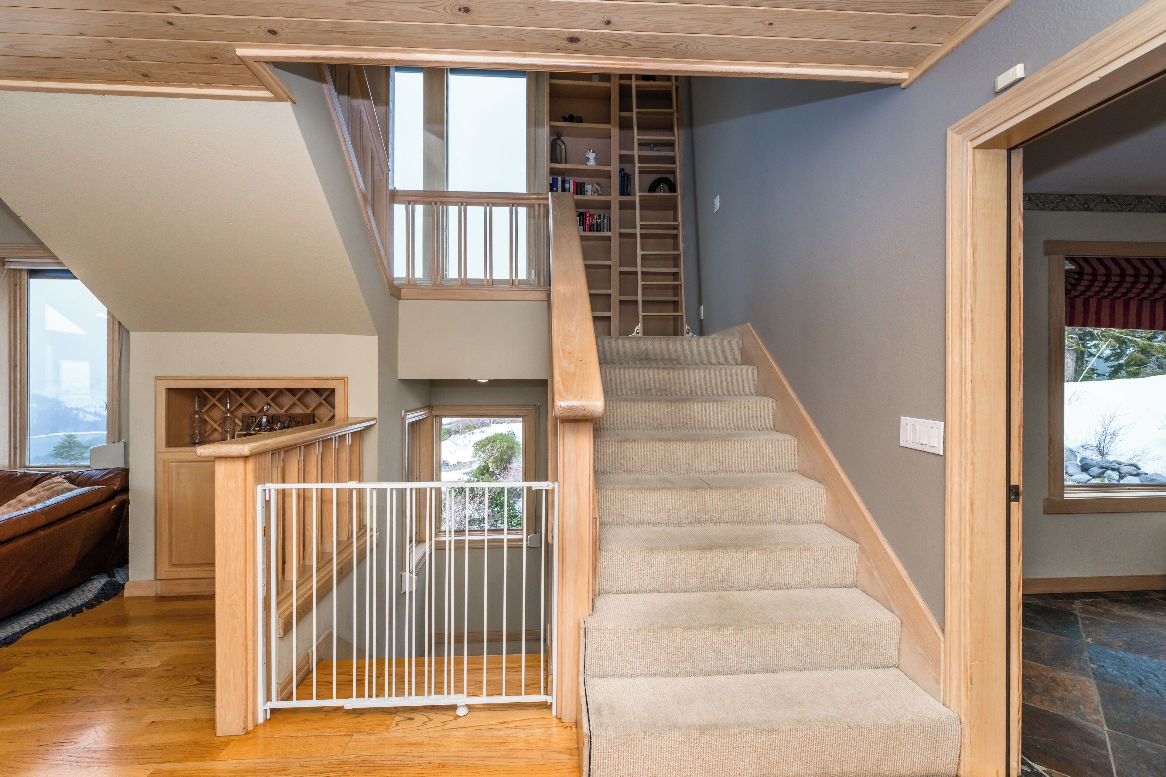 Main Floor & Heading Downstairs