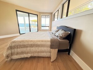 5 bedrooms, desk, iron/ironing board, free WiFi