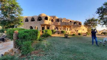 Classic Twin Room, Mountain View | Terrace/patio