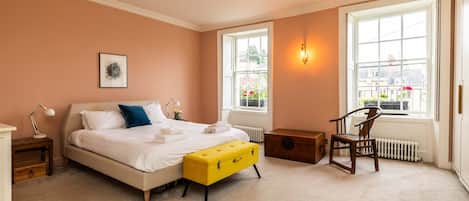 House | 5 bilik tidur, Internet