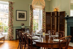 House | 5 bedrooms, Internet - Grand Georgian Townhouse With Garden (Bath)