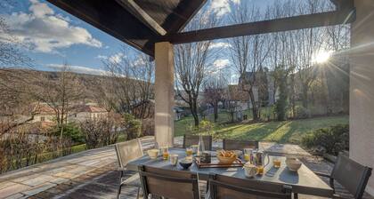 #HP | La maison des Lilas 🫐| Large family house, sleeps 12, garden