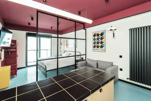 Appartement Design, vue sur la montagne | 1 chambre, fer et planche à repasser, accès au Wi-Fi (inclus)