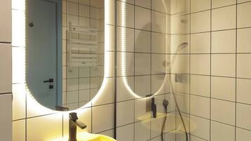 Design Apartment, Mountain View | Bathroom