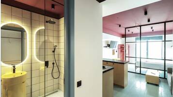Design Apartment, Mountain View | 1 bedroom, iron/ironing board, free WiFi