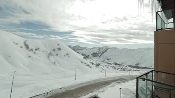 Design Apartment, Mountain View | View from room