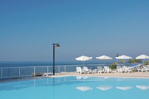Seasonal outdoor pool - Fkk Adriatika in Solaris Naturist Resort (Tar-Vabriga)