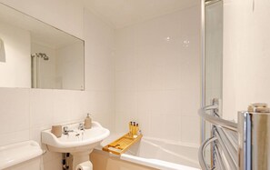 Towels, soap, shampoo, toilet paper