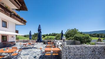 Sundeck