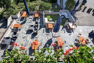 Double Room, 1 Bedroom, Balcony, Mountain View | In-room safe, desk, laptop workspace, blackout drapes