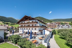 Front of property - Hotel Wiedenhofer (Terento)