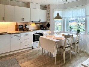 House | Interior - 4 Star Holiday Home in Byxelkrok (Byxelkrok)