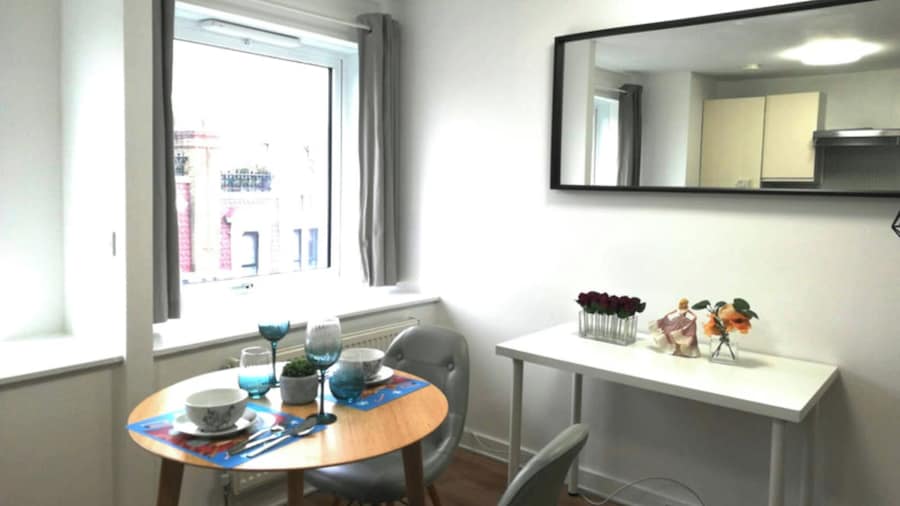 Luxurious Home Tottenham Court Road Charingcross Leicester Square