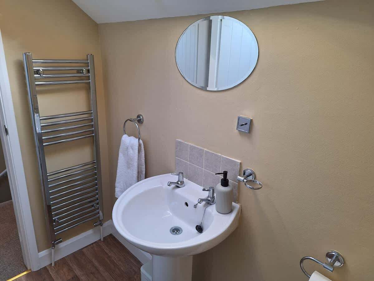 Bruser, hårtørrer, håndklæder