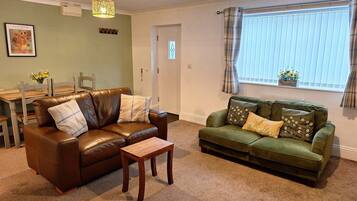 TV, peis og kontorer