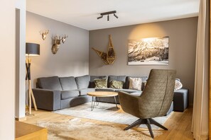 Chalet | Living area