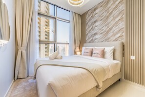 2 bedrooms, in-room safe, iron/ironing board, free WiFi