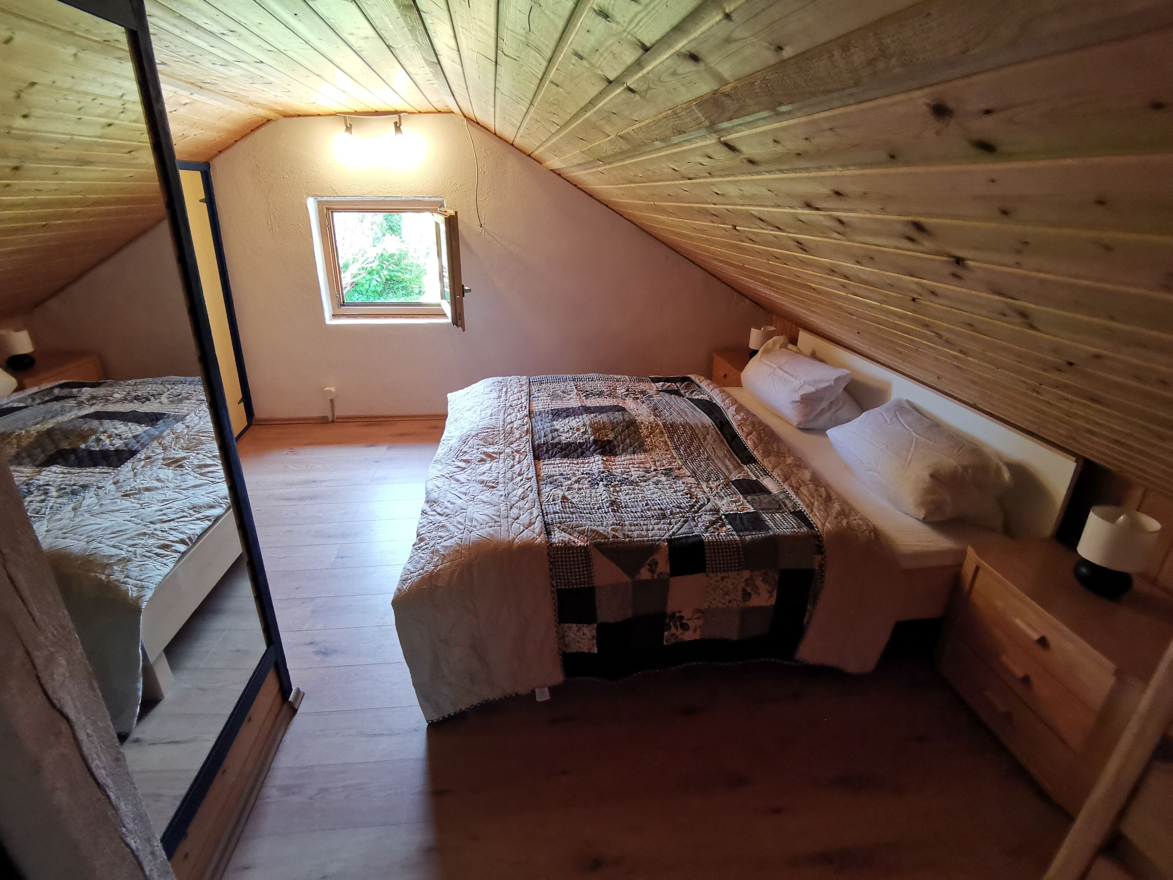 2 dormitoris i roba de llit 