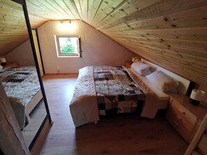 2 bedrooms, bed sheets