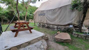 Cabin, 1 Bedroom, Smoking | Outdoor dining