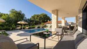 Pool - Charming Villa Laura with swimming pool (Sveti Ivan)