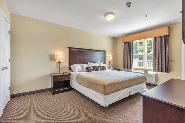 3 bedrooms, desk, free WiFi, bed sheets