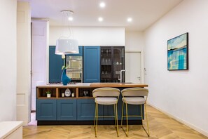 2 bedrooms - Palazzo Loffredo by Napoliapartments (Naples)