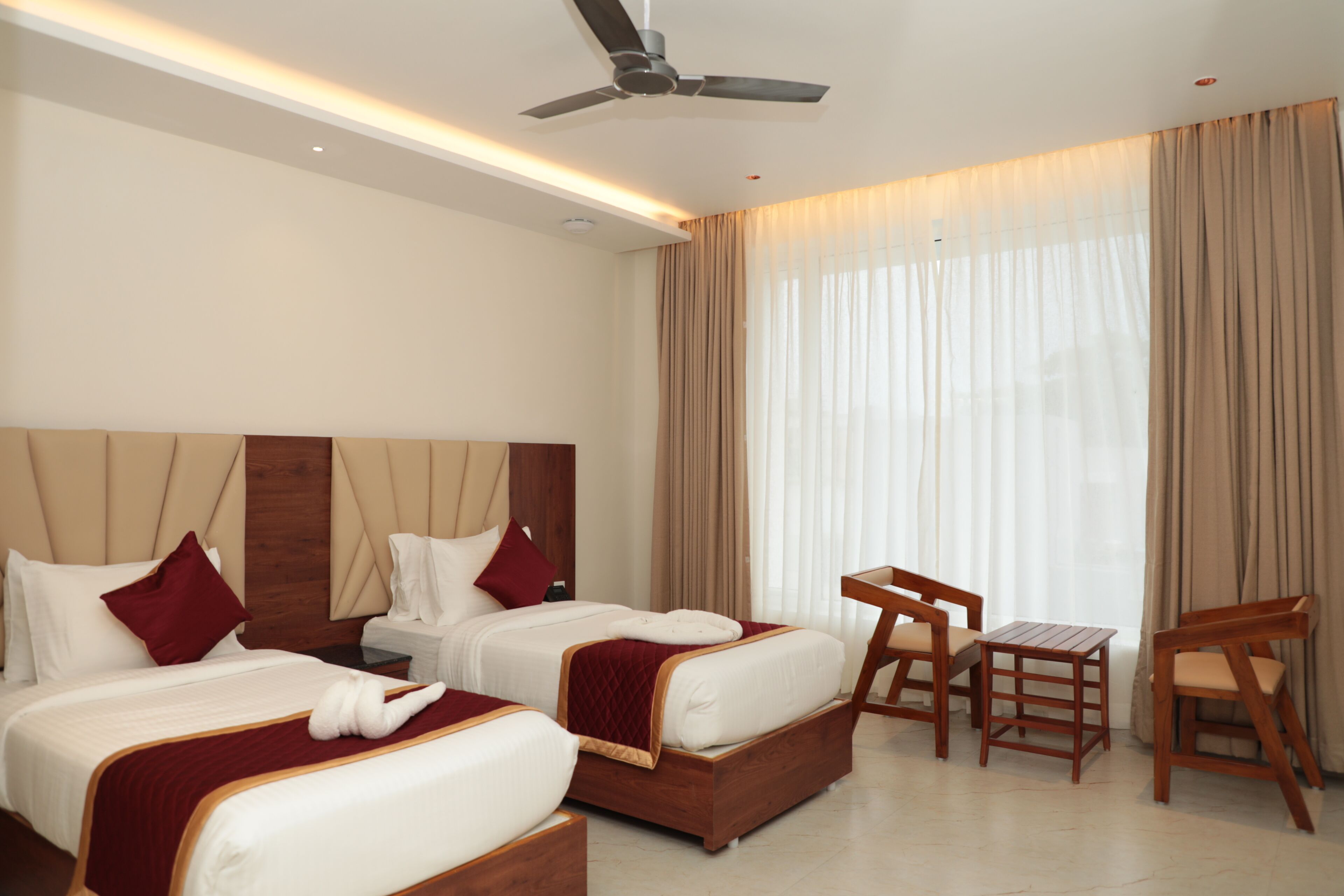 Twin Room | Premium bedding, desk, free WiFi, bed sheets