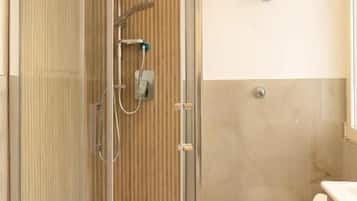 Deluxe Apartment, Balcony | Bathroom | Shower, free toiletries, hair dryer, bidet