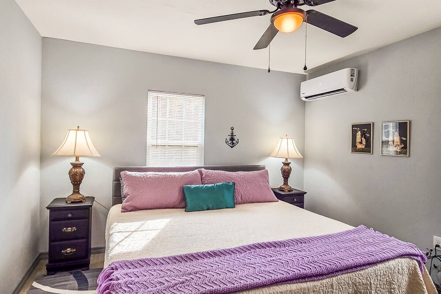 2 bedrooms, desk, free WiFi, bed sheets