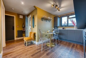 Dining - Gray's Getaway at Casa Del Artista - Whitby (North Yorkshire)