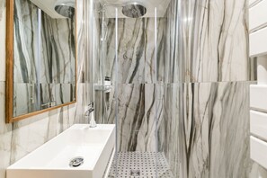 Hair dryer, towels