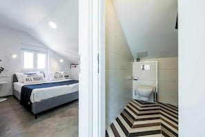 1 chambre, fer et planche à repasser, Wi-Fi gratuit, draps fournis