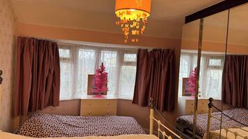 Villa | 4 bedrooms, free WiFi, bed sheets