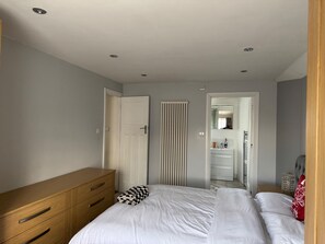 Villa | 4 sovrum, gratis wi-fi och sängkläder