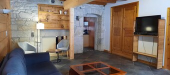 Large apartment in village center with direct access to ski and hiking trails