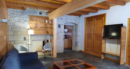 Large apartment in village center with direct access to ski and hiking trails