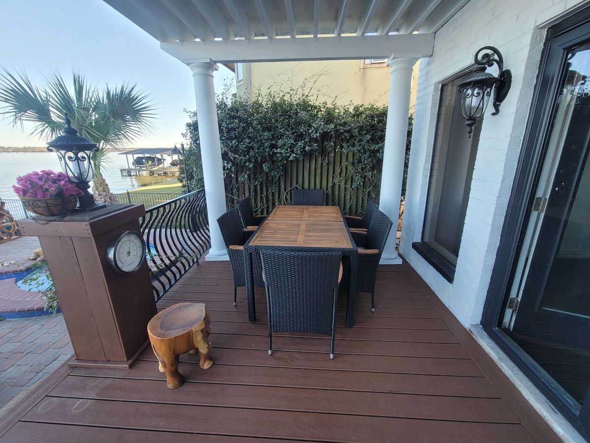 Photo 52 of Lakefront Oasis