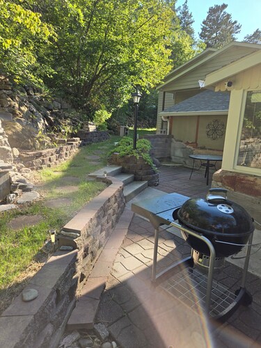 Boulder Canyon Trailhead Private Home Near Sturgis On Paved Road