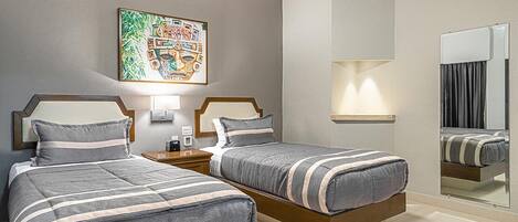 3 habitaciones, tabla de planchar con plancha, wifi y ropa de cama