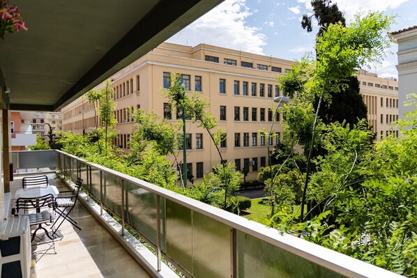 3 bedrooms - Luxury Flat at Archaeological Museum (Athens)