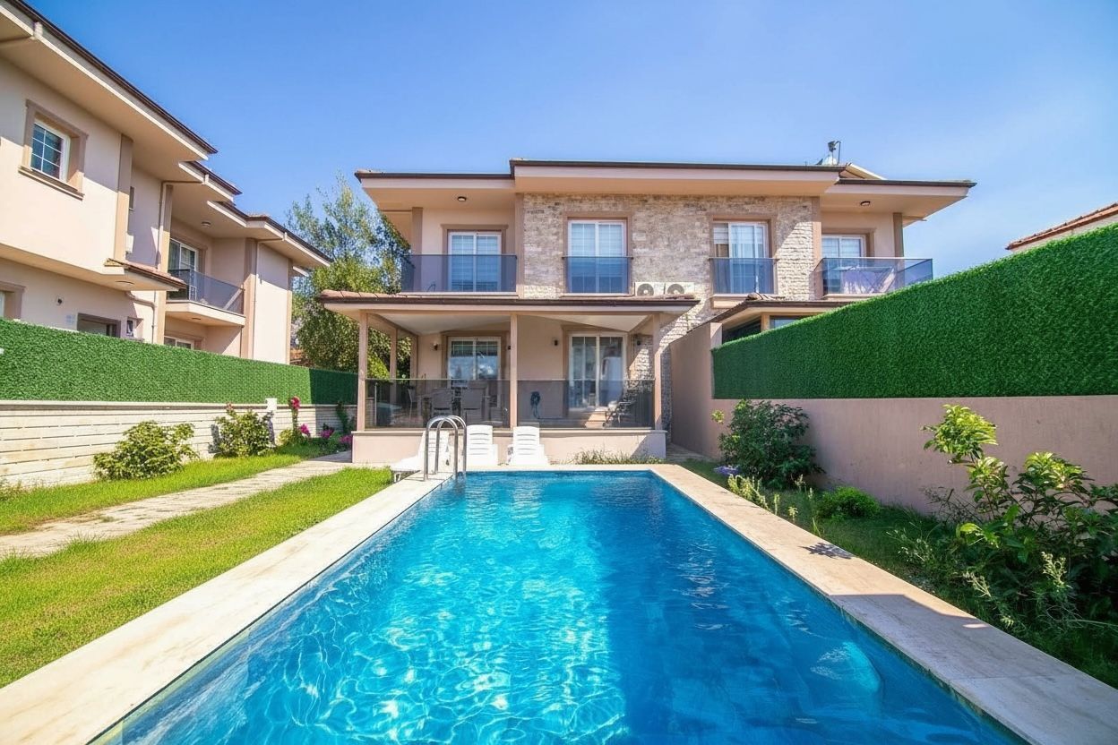Standard Villa, Balcony, Mountain View | Depan hartanah