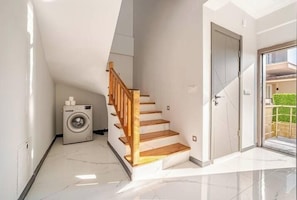Vila standard, sacada, vista para a montanha | Área de estar