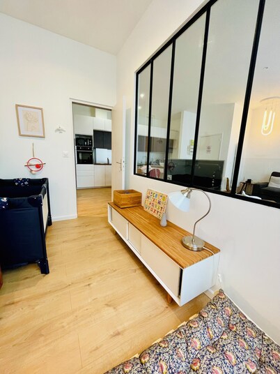 Liberté - Large apartment for 4 people with parking Lille Center